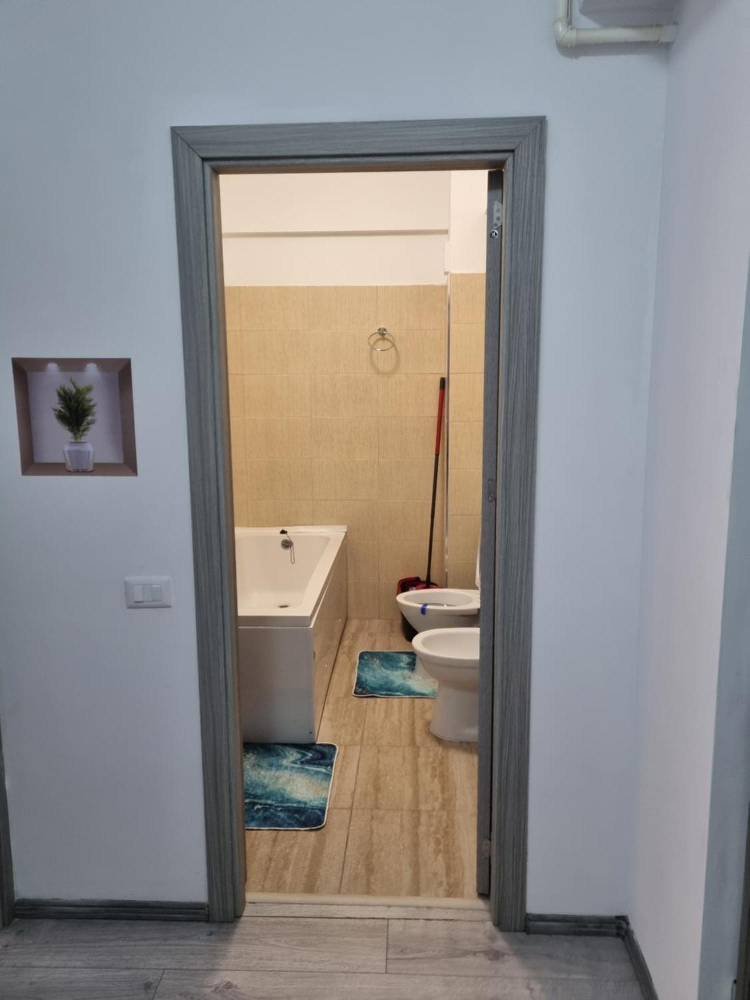 Apartament Mihaela Râmnicu Vâlcea Exterior foto